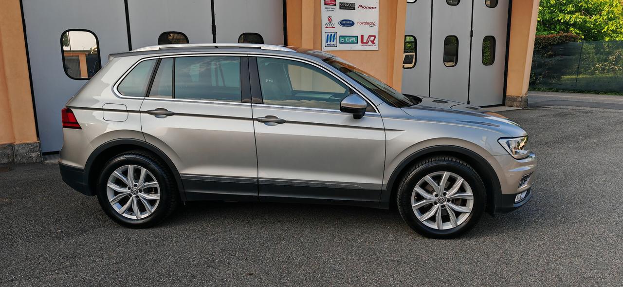 Volkswagen Tiguan 2.0 TDI 110 CV Cross BlueMotion Technology