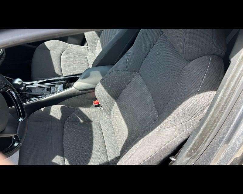 Toyota C-HR 1.8 Hybrid E-CVT Trend