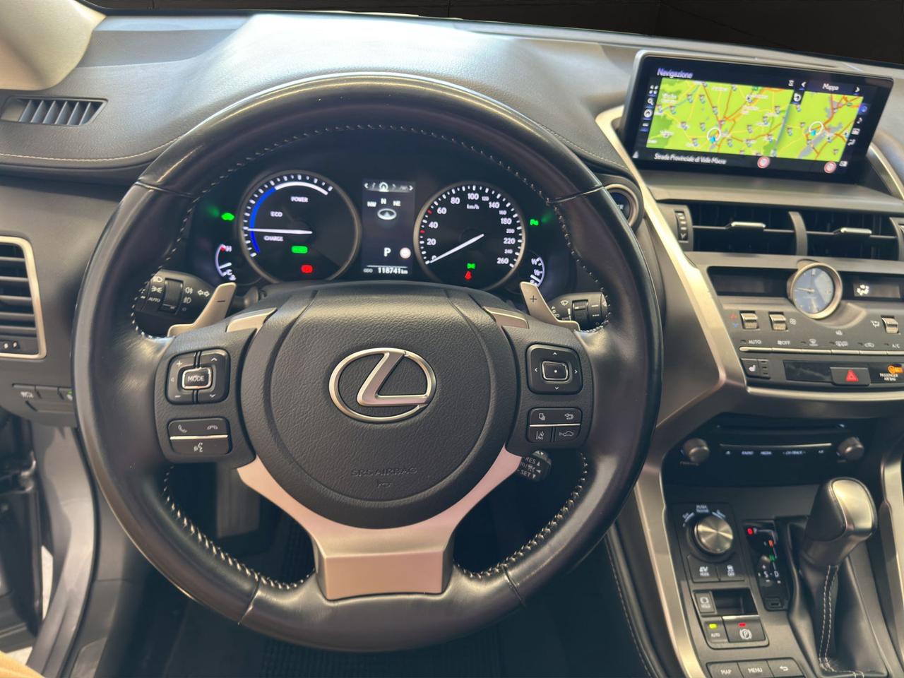 Lexus NX 300h 2.5 Premium 4wd cvt