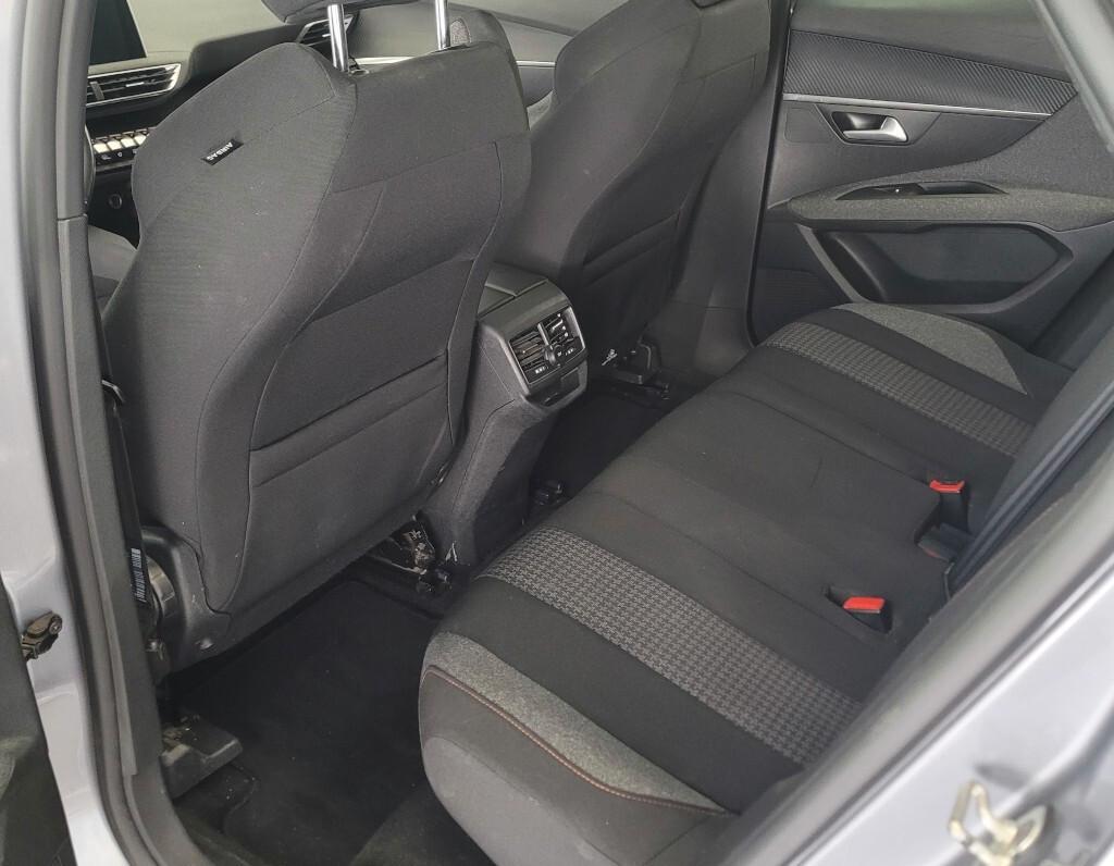 Peugeot 3008 BlueHDi 130 S&S Active Pack