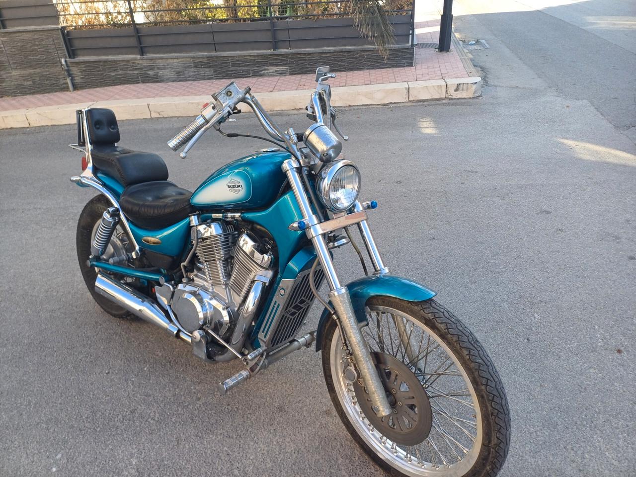 Suzuki Intruder 800