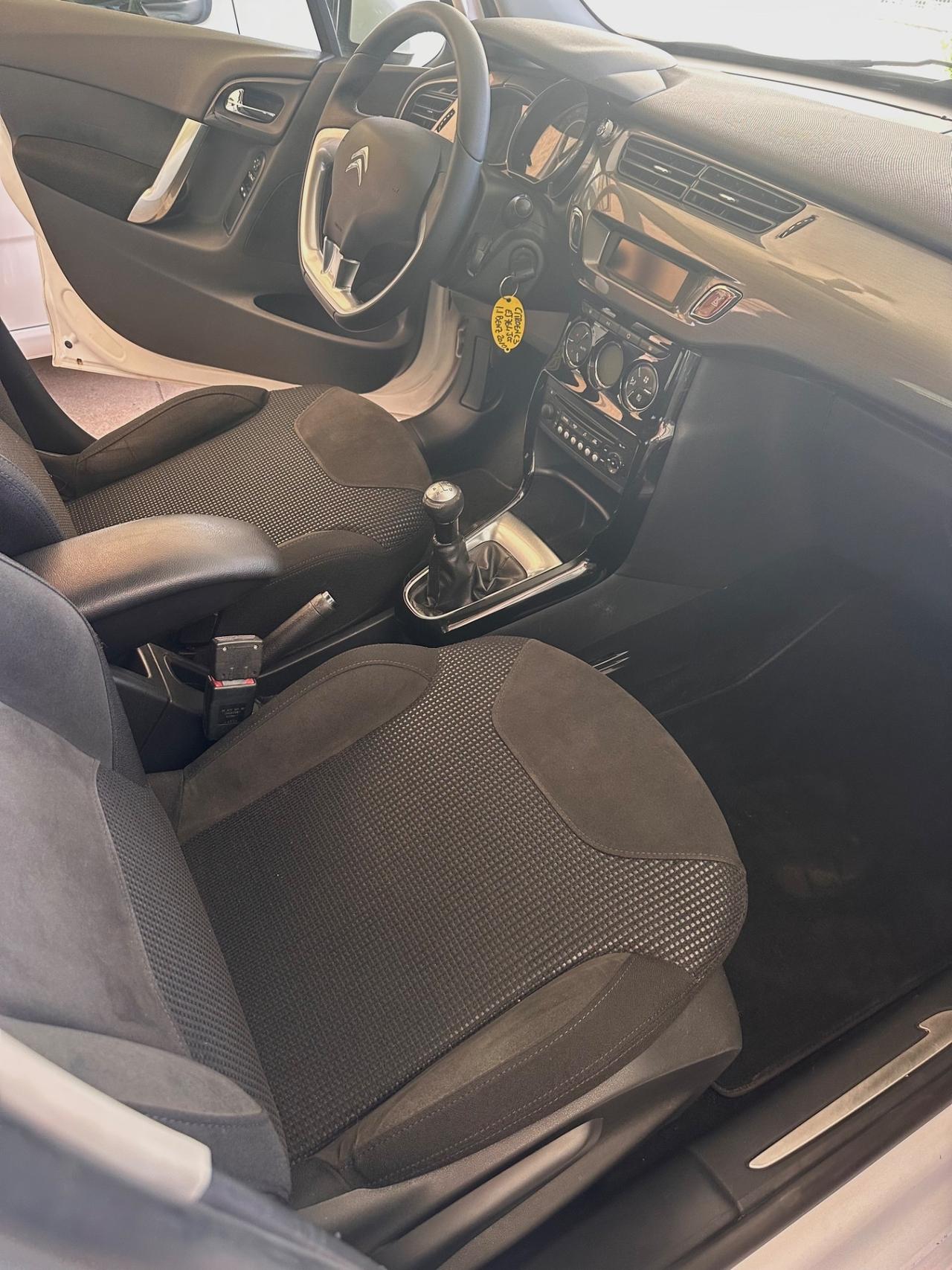 Citroen C3 1.1 Benz 60 Cv 5p Exclusive WHYTE