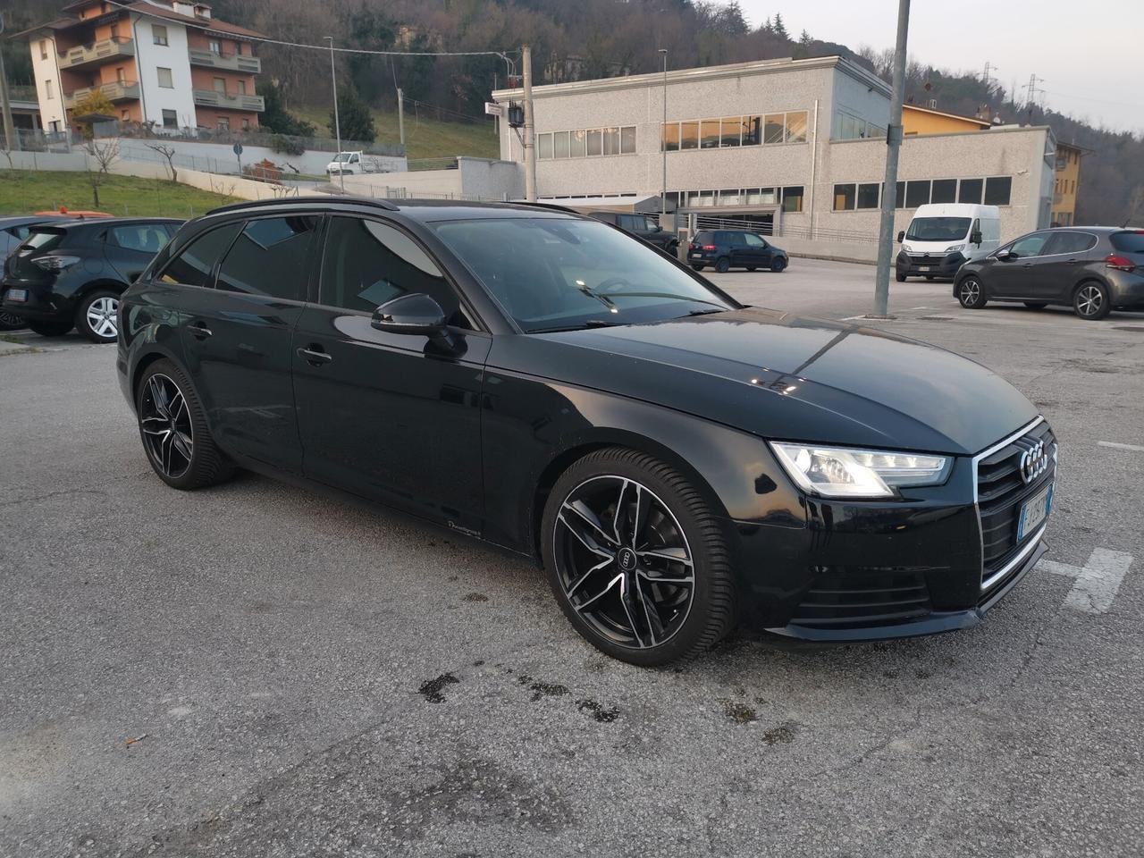 Audi A4 Avant 2.0 TDI 150 CV S tronic Business