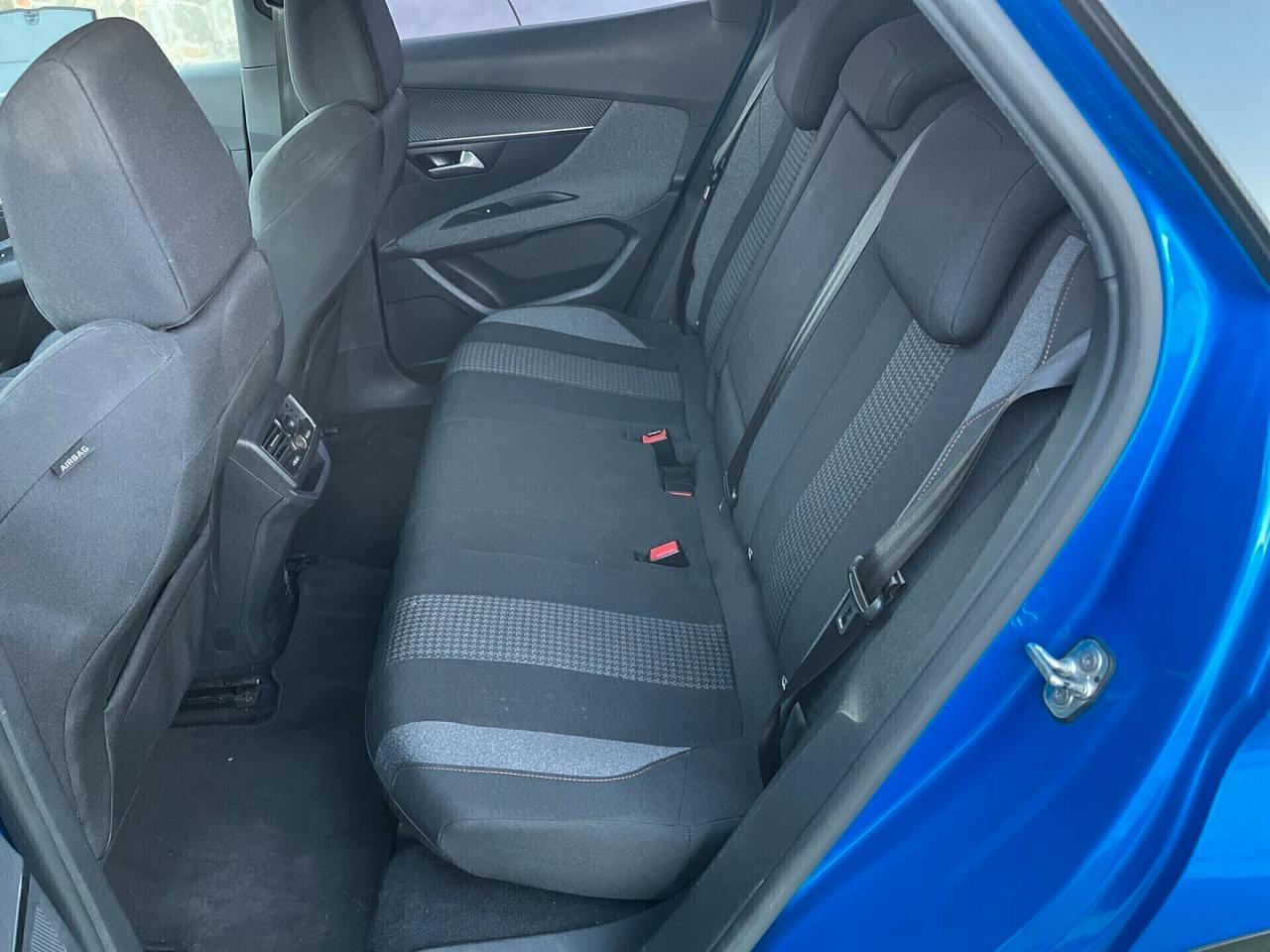 Peugeot 3008 1.5 131cv Active Anno 05/2021 Permute Garanzia Finanziamenti