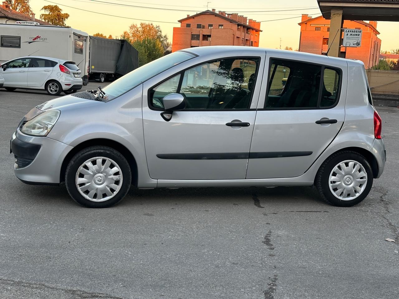 Renault Modus Grand 1.2 16V Dynamique
