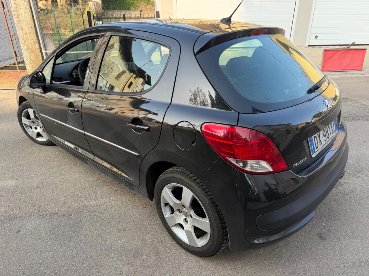 Peugeot 207 1.6 HDi 90CV 5p. XS