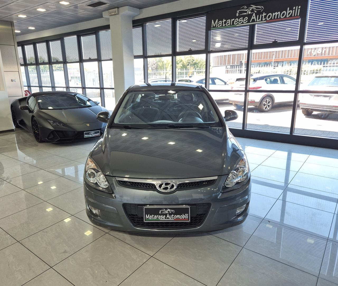 Hyundai i30 1.4 cc 109CV NEOPATENTATI Tagliandata Garanzia