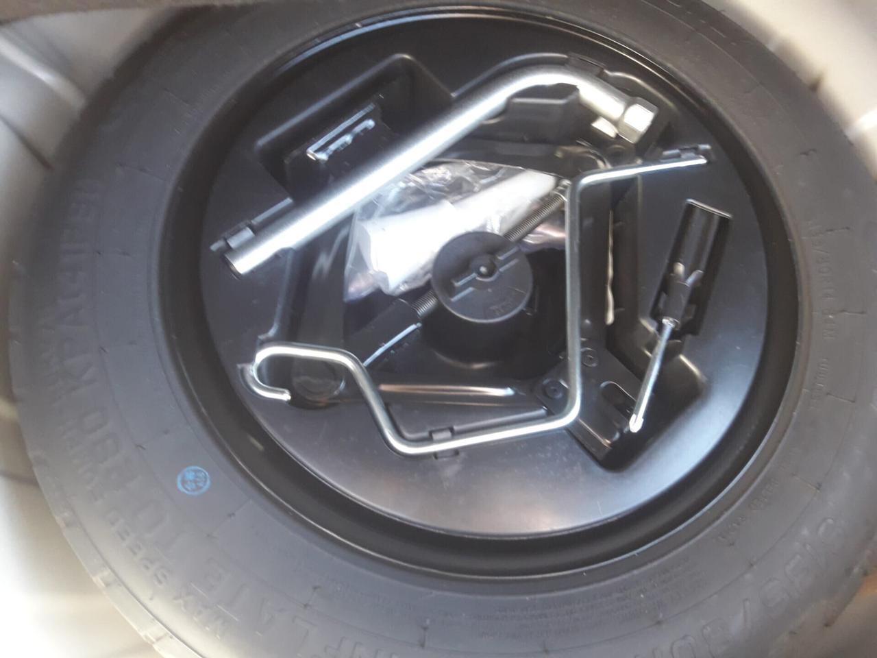 Lancia Ypsilon 1.0 FireFly 5 porte S&S Hybrid Ecochic Gold