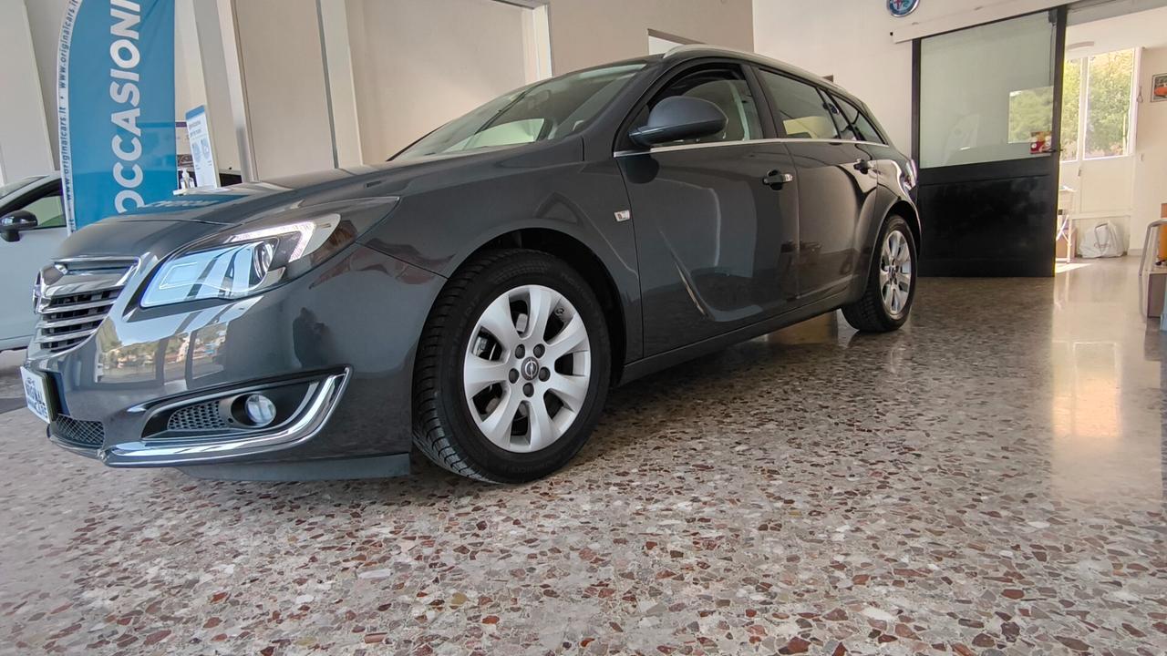 Opel Insignia 2.0 CDTI 140CV Ecopower Sports Tourer Cosmo Business