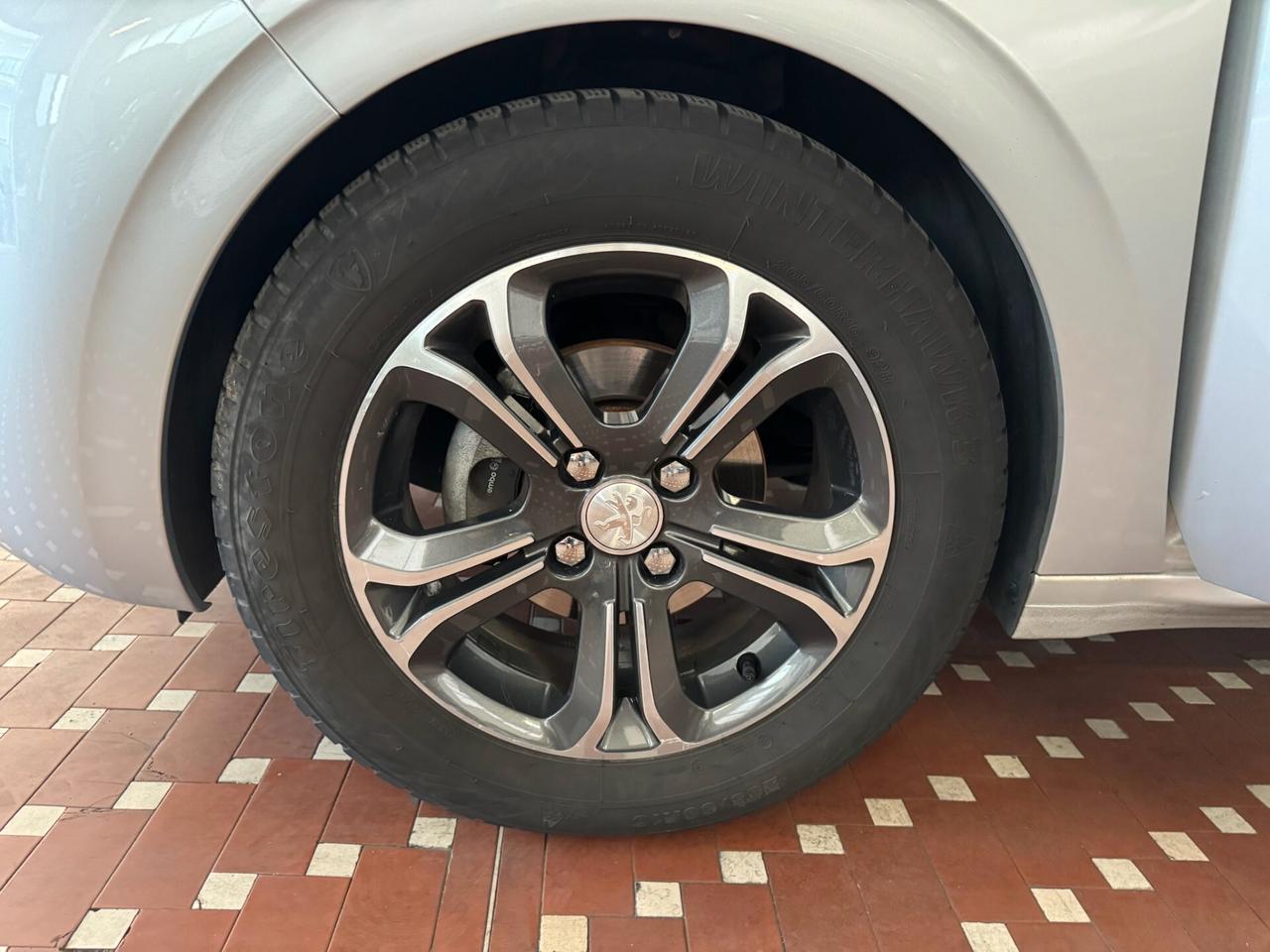 Peugeot 208 1.2 VTi 82 CV 5 porte Allure - UNICO PROPRIETARIO
