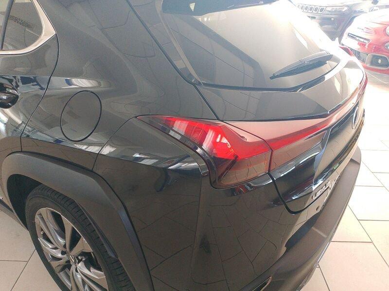 Lexus UX 250h F Sport