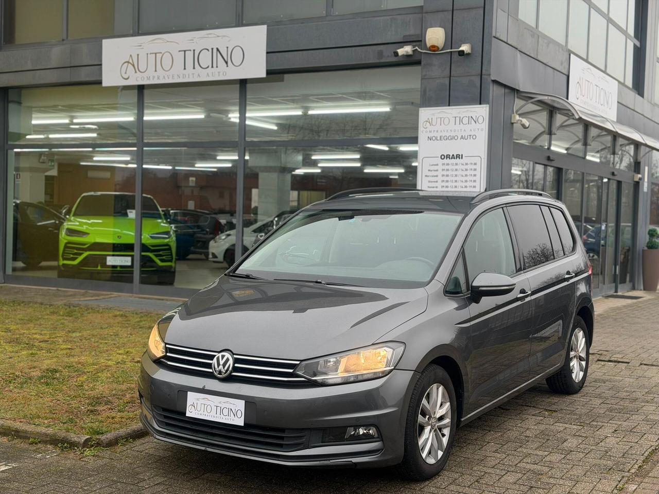 Volkswagen Touran 1.6 TDI 115 CV SCR DSG Executive BlueMotion Tech.