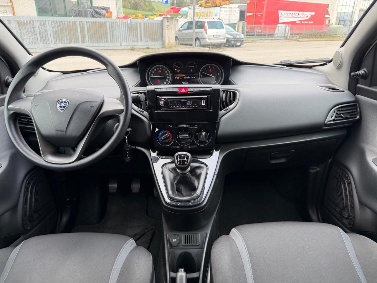 Lancia Ypsilon 1.2 69 CV 5 porte