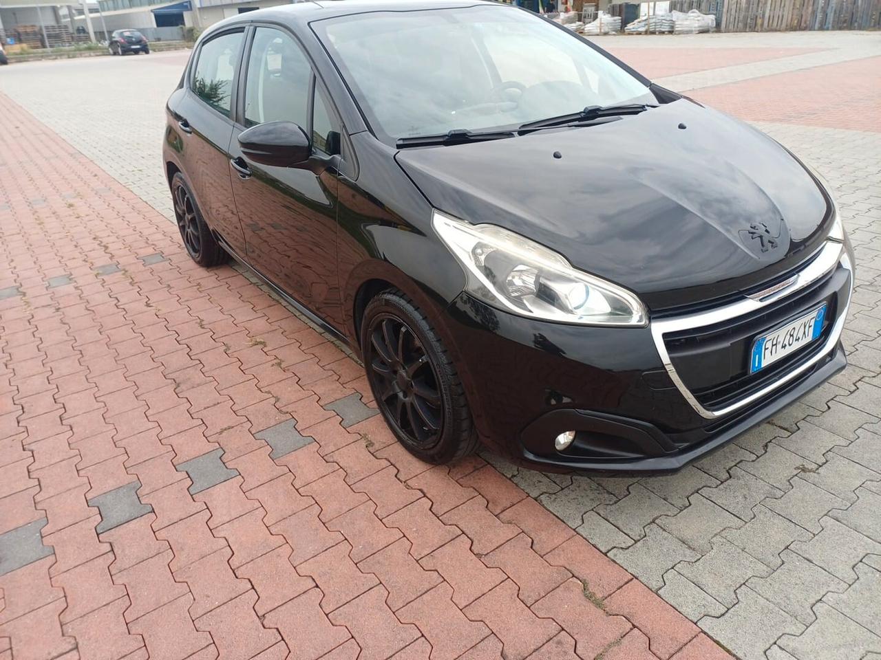 Peugeot 208 BlueHDi 75 S&S 5 porte Active