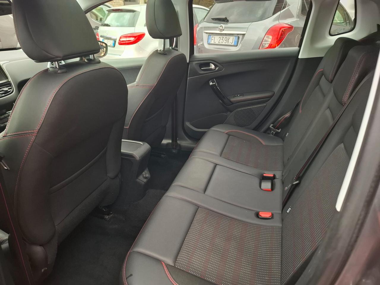 Peugeot 2008 BlueHDi 120 S&S GT Line