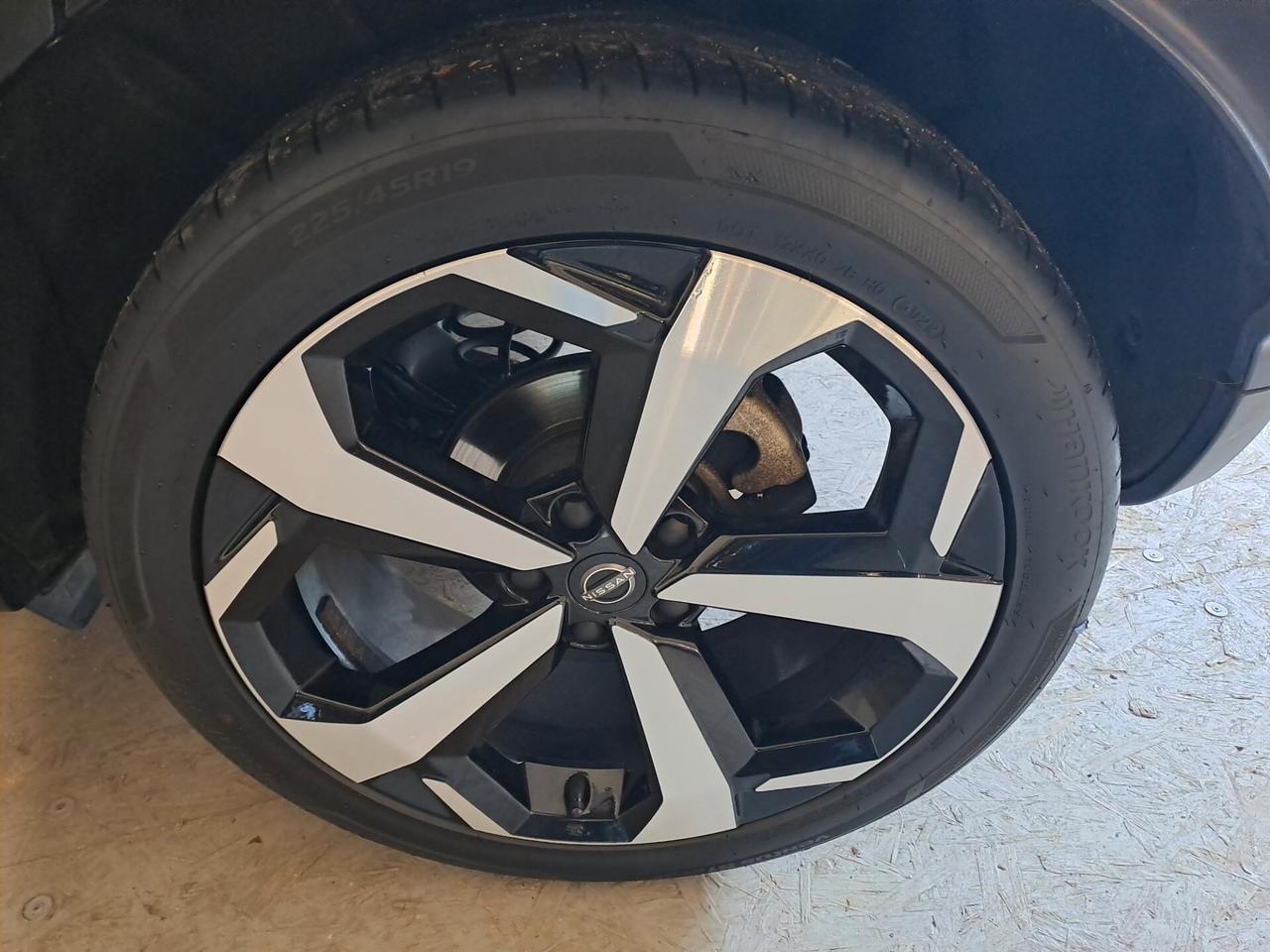 Nissan Juke 1.0 DIG-T 114 CV DCT Tekna