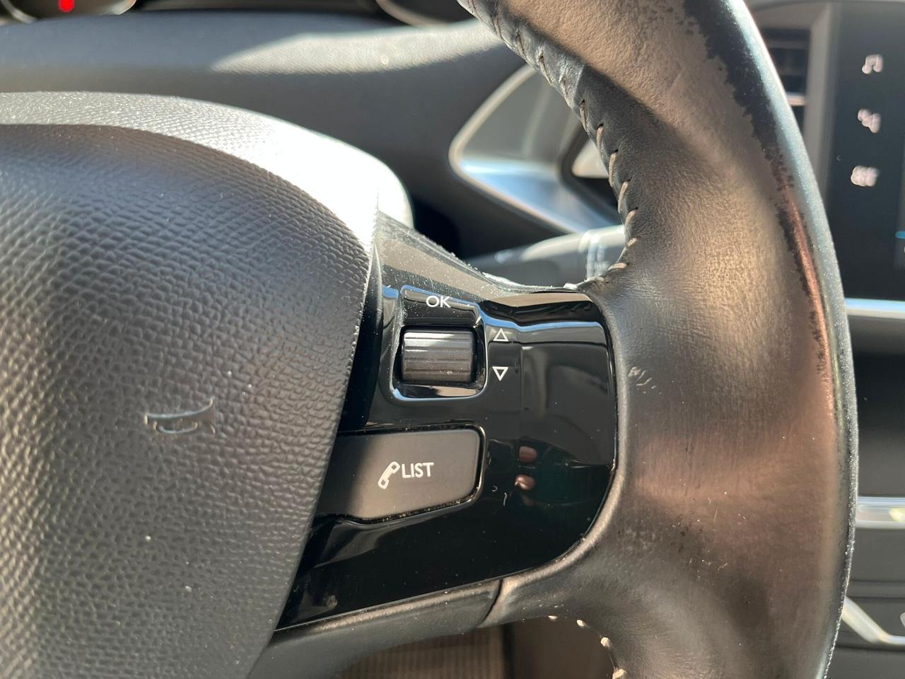 Peugeot 308 1.6 HDI - PERFETTA - 2018