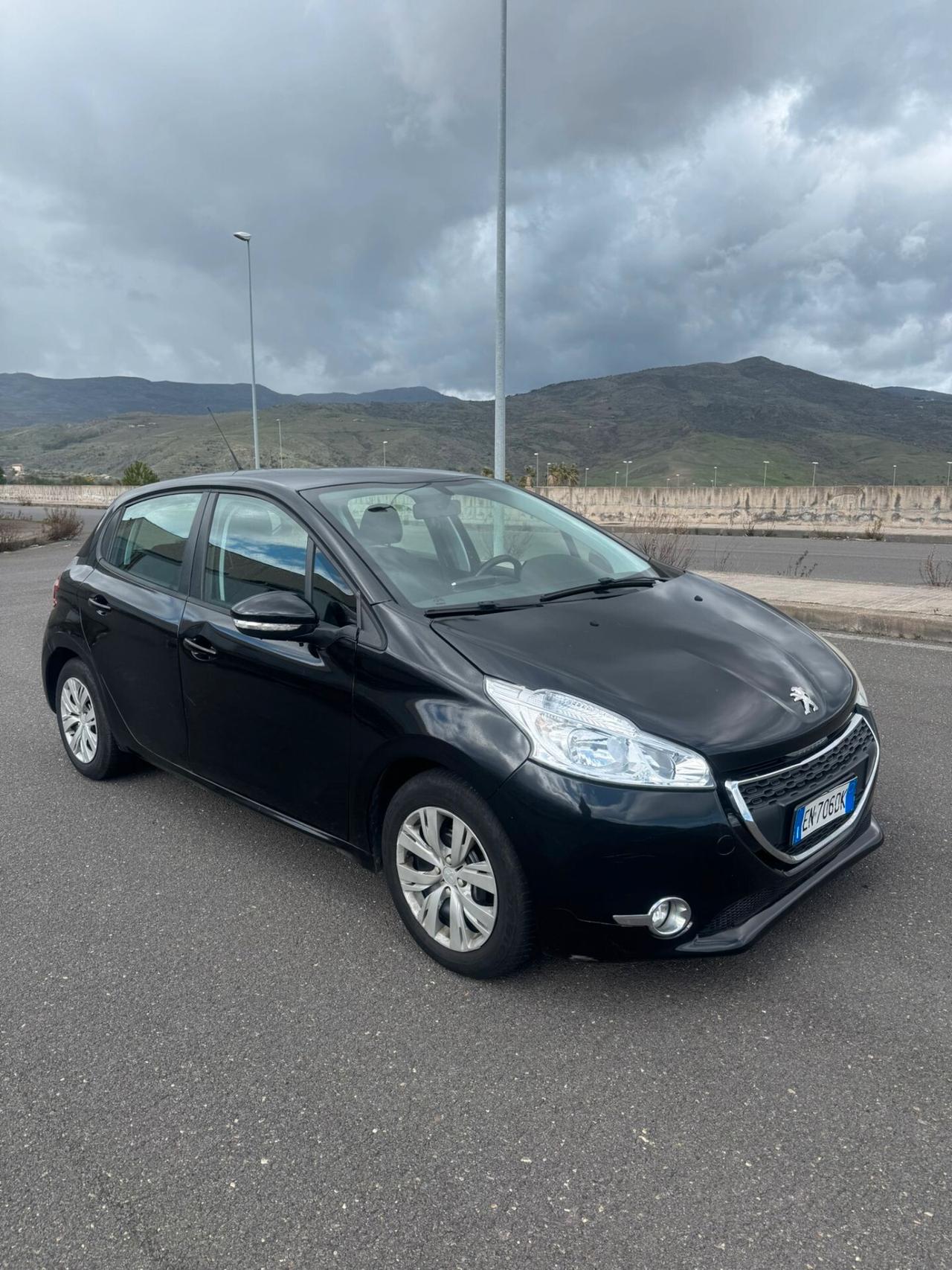 Peugeot 208 1.2 VTi 82 CV 5 porte Allure
