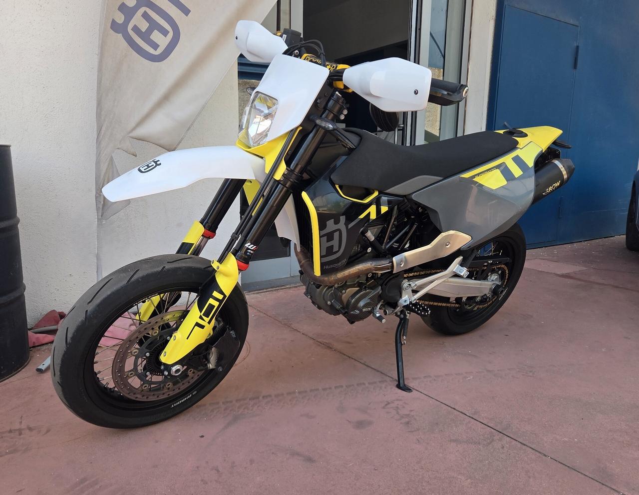 Husqvarna 701 Supermoto
