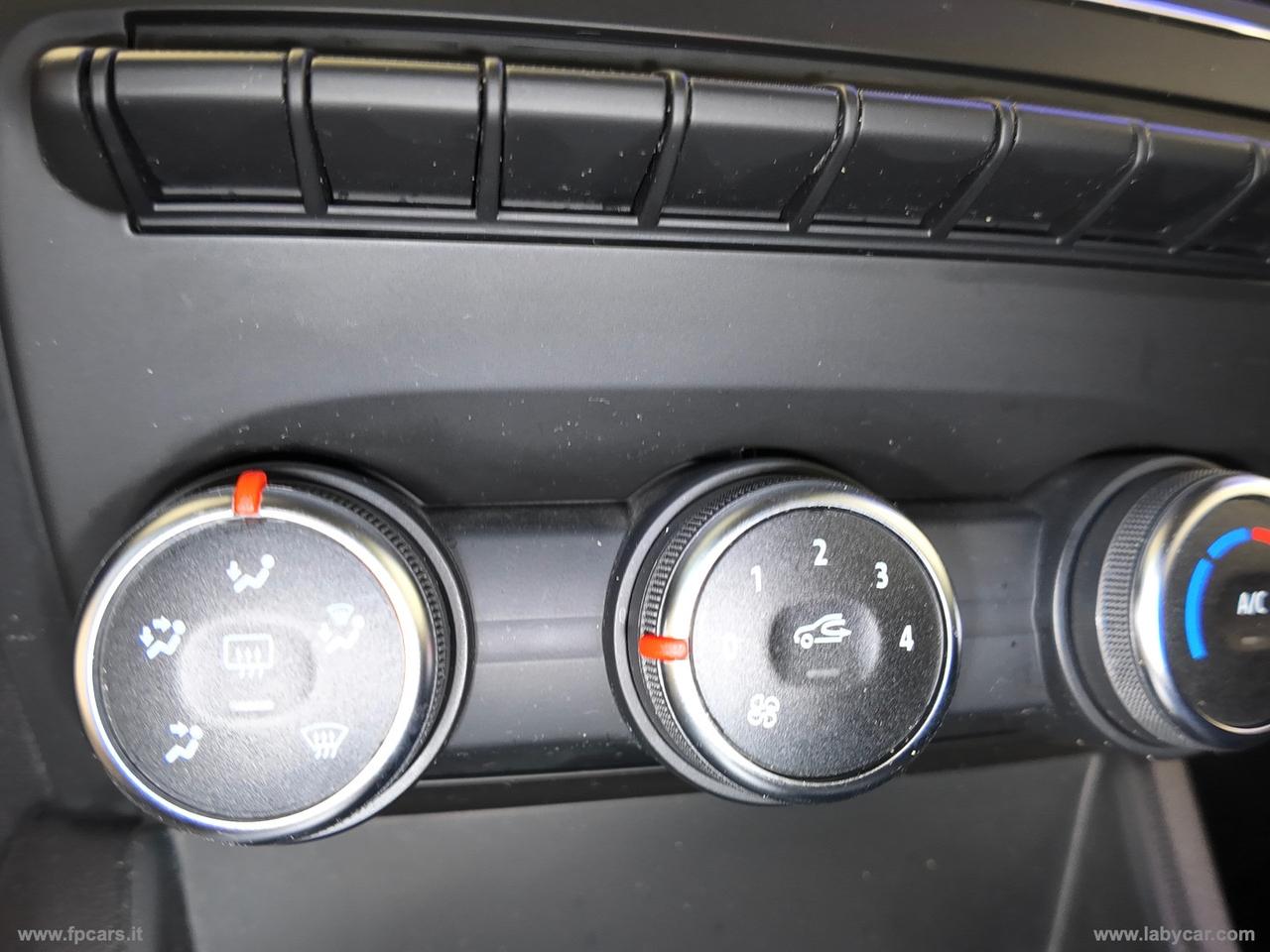 RENAULT Captur Blue dCi 8V 115 CV EDC Init. Par.