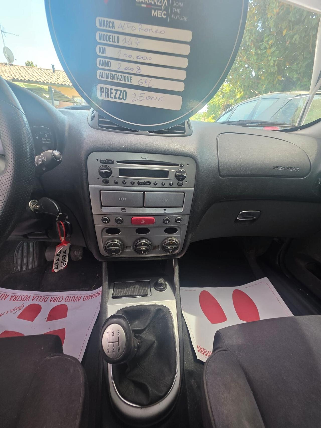 Alfa Romeo 147 1.6 cc GPL 5 porte full optional