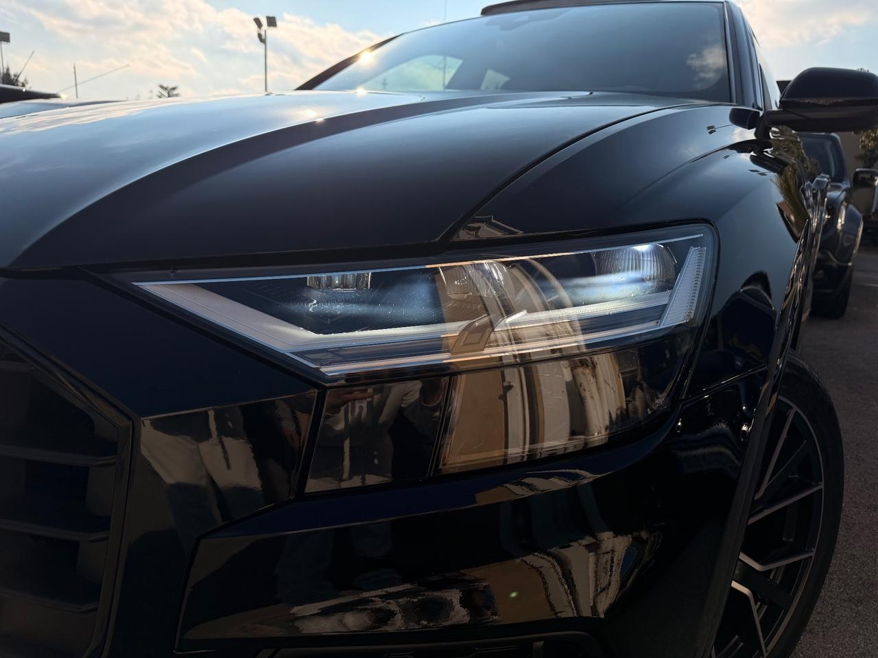 Audi Q8 50 TDI 3.0 286CV quattro S-Line Tetto Bang olufsen