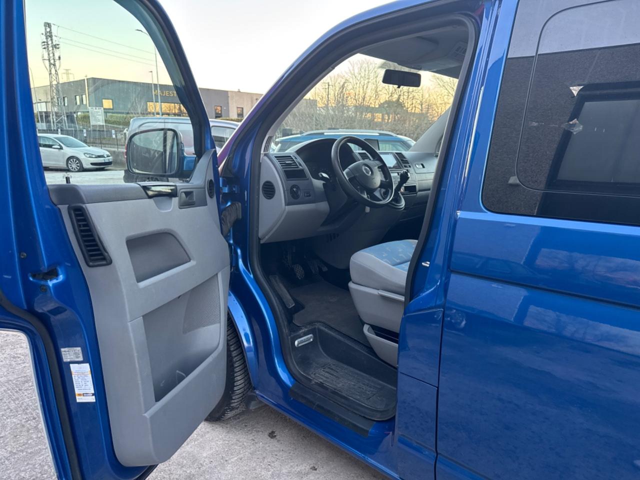 Volkswagen Transporter Caravelle 2.5 TDI/131CV PC Comfortline