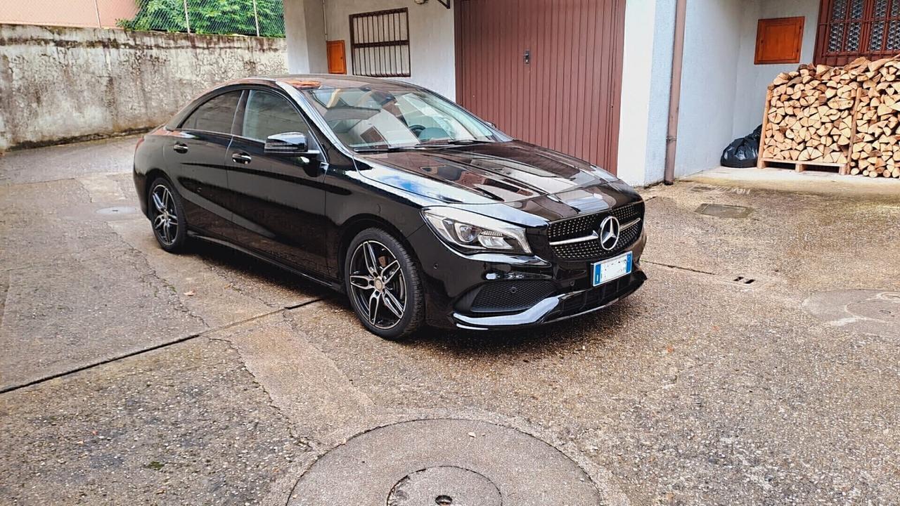 Mercedes-benz CLA 200 solo 8000 KM pari al nuovo unicoproprietario OTTO MILA KM!!!!