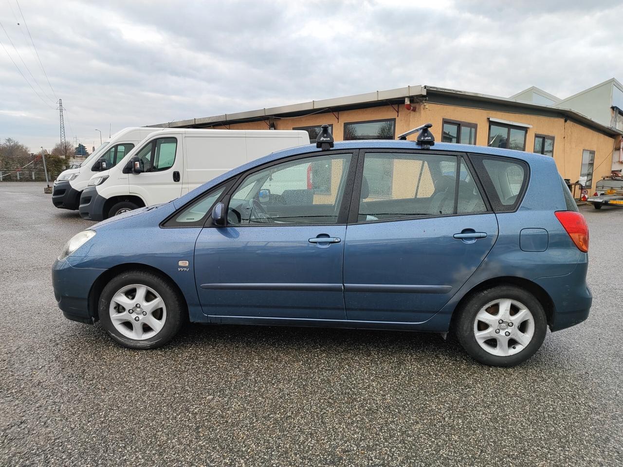 Toyota Corolla Verso 1.8 16V
