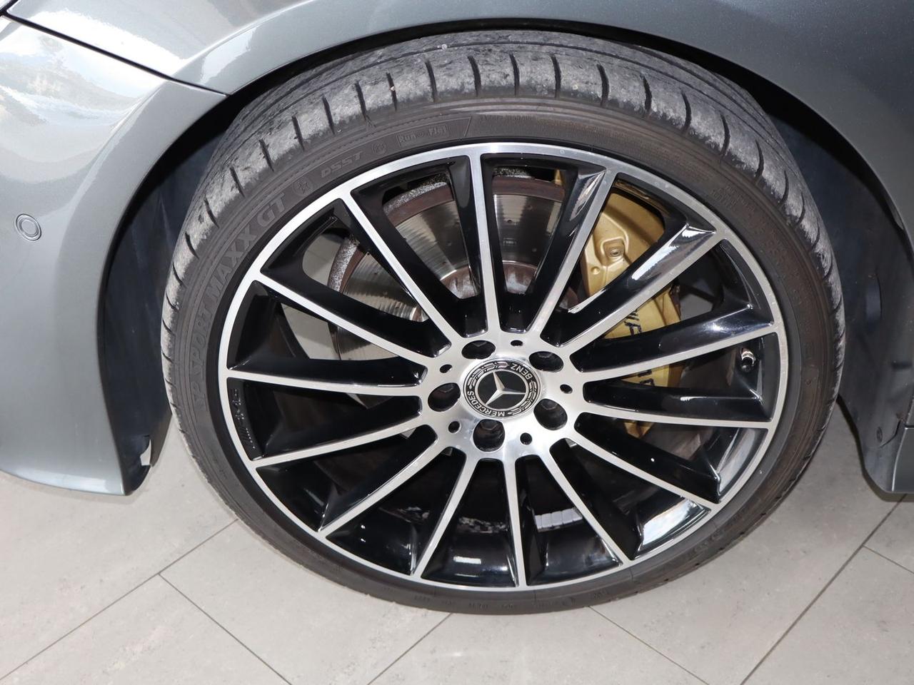 Mercedes-Benz E 220 Premium Plus E 220 D #10884