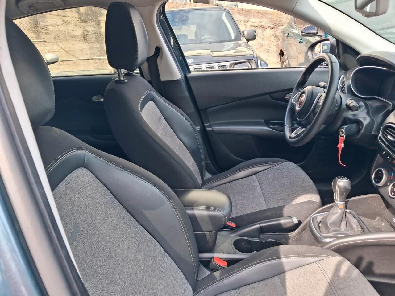Fiat Tipo 1.0 5 P CV 100Cross