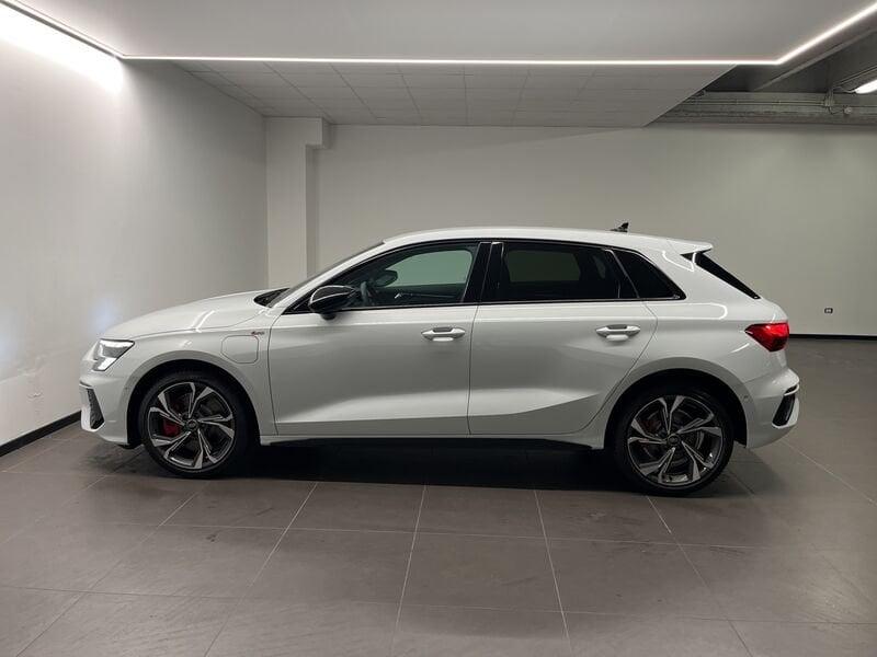 Audi A3 Audi Sportback S line edition 45 TFSI e 180(245) kW(CV) S tronic