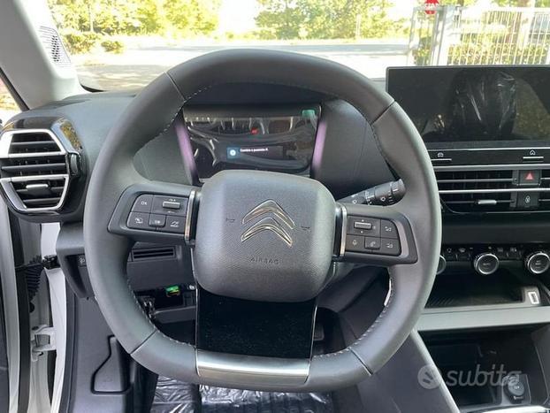 Citroën e-C4 X motore elettrico 100kW Feel Pack