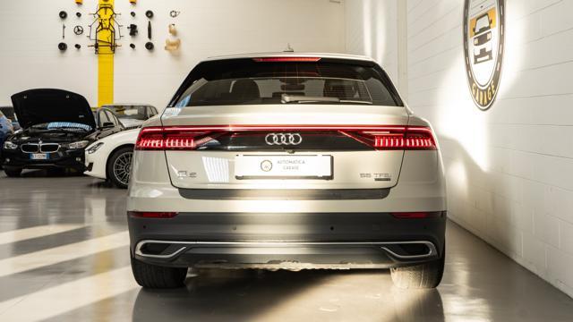 AUDI Q8 55 TFSI quattro tiptronic