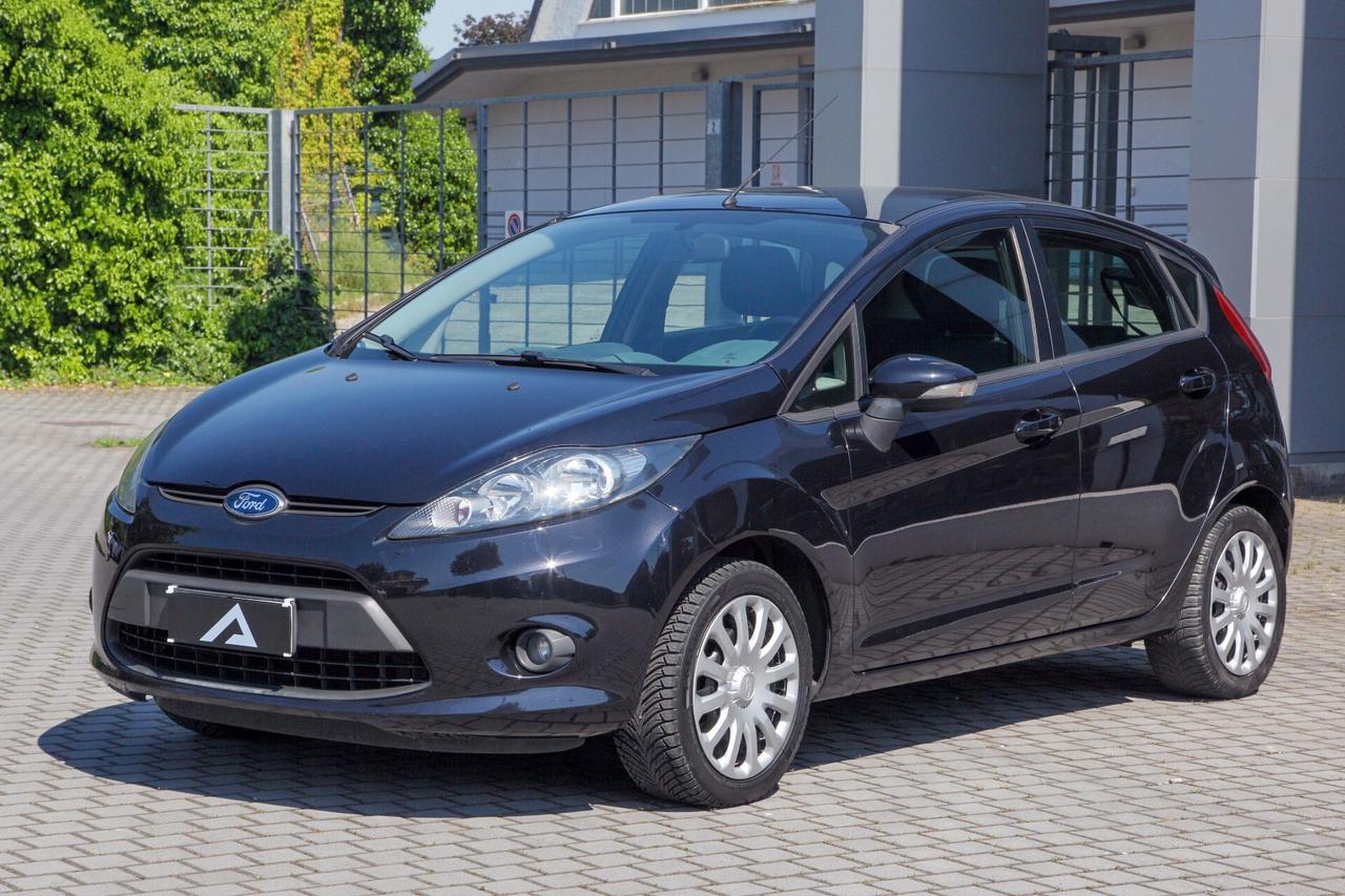 Ford Fiesta 1.25 5 porte GPL