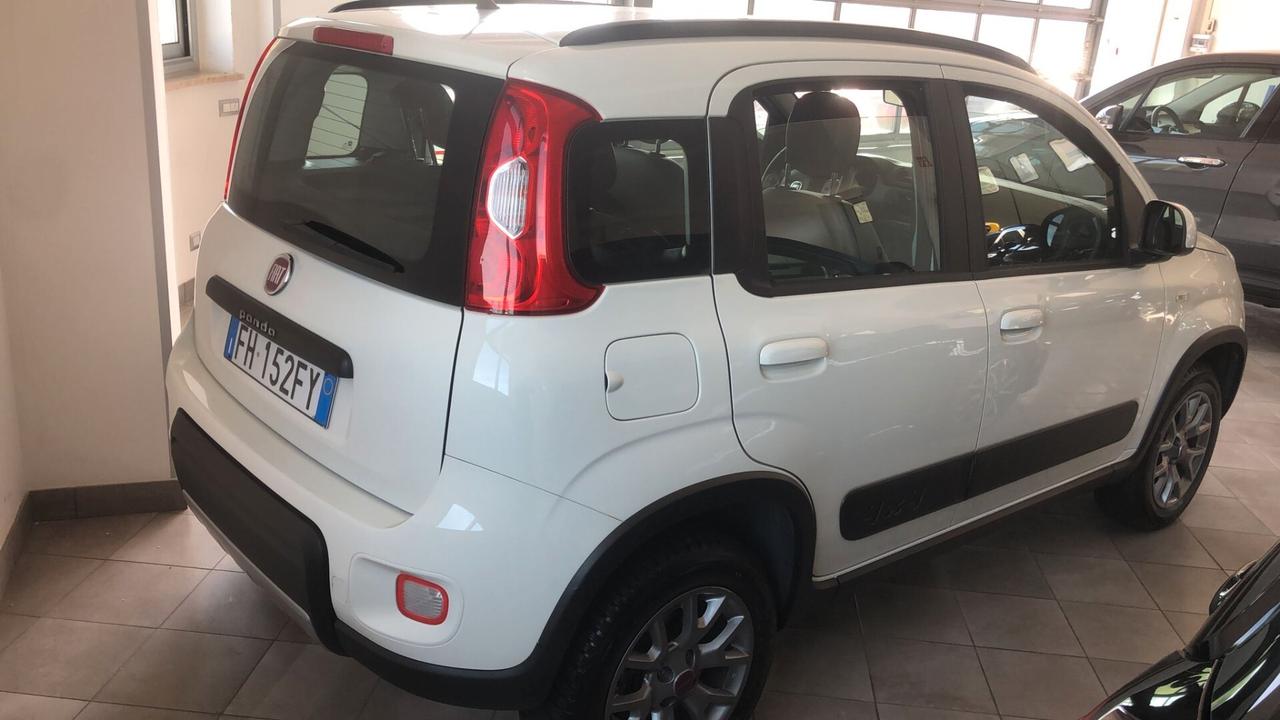 Fiat Panda 4x4 0.9 TwinAir – Febbraio 2017 – Bianca – 60.000 km