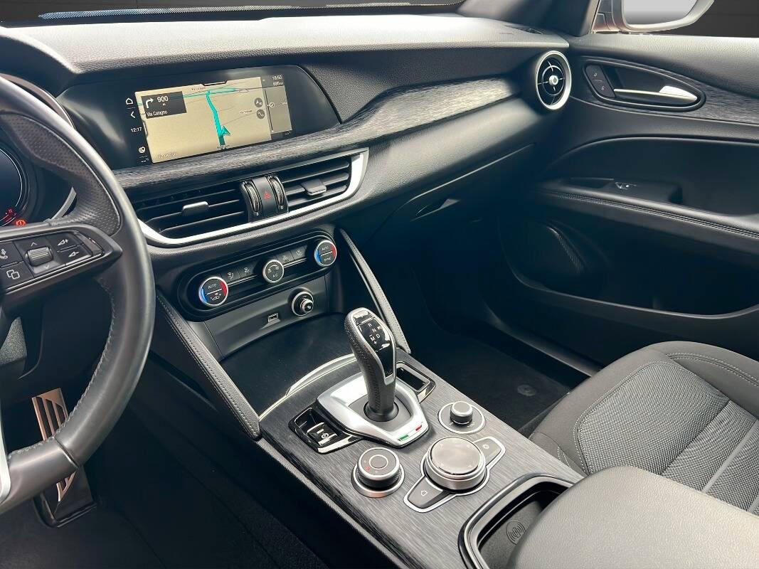 Alfa Romeo Stelvio 2.2 t Super rwd 160cv auto