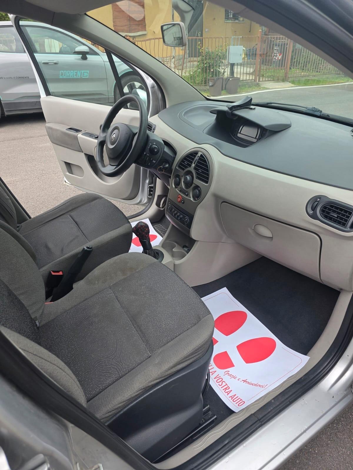 Renault Modus 1.2 16V TCE Grazia