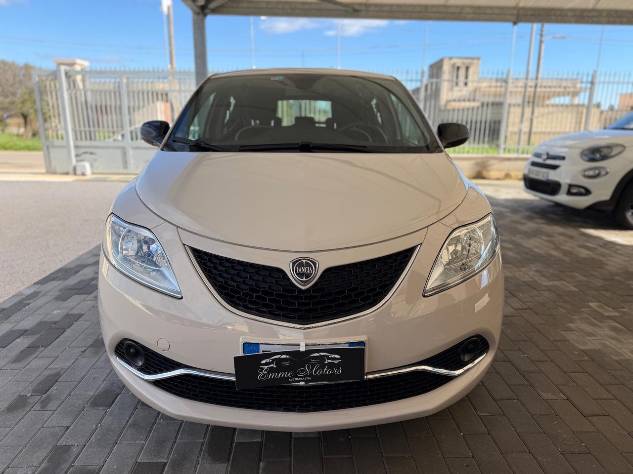 Lancia Ypsilon 1.2 69 CV 5 porte Gold UNICO PROPRIETARIO
