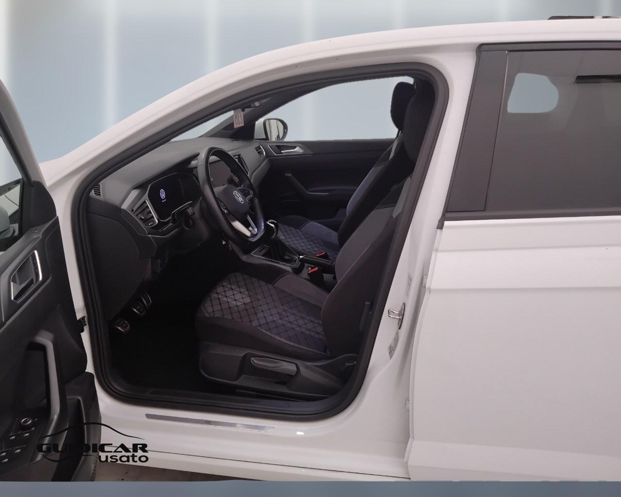 VOLKSWAGEN Taigo - Taigo 1.0 tsi R-Line 110cv