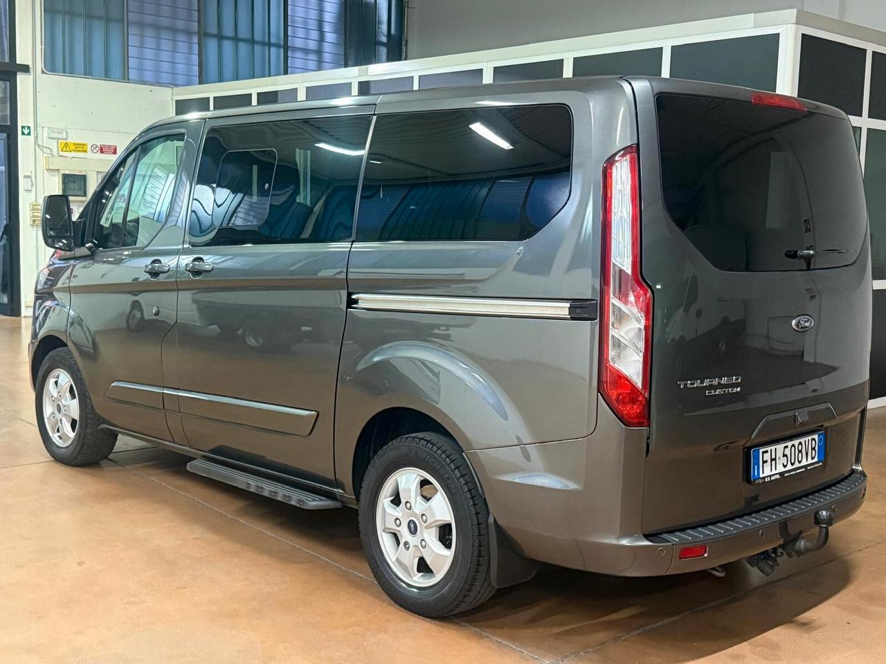 Ford Tourneo Custom 310 2.0 TDCi 170CV automatico 9 posti