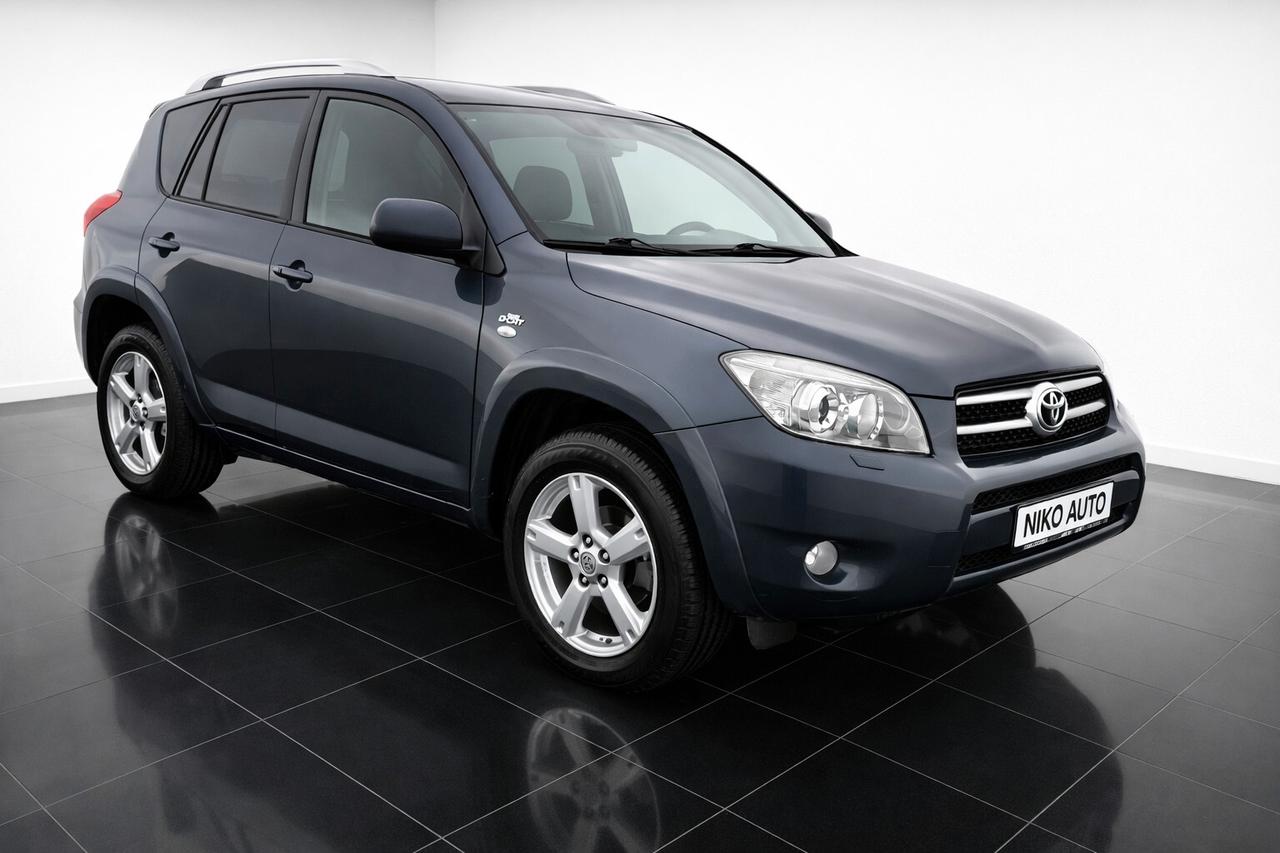 TOYOTA RAV4 2006 2.2 D-4D 177 CV Luxury PELLE NAVI CRUIS DA CONTROLLARE