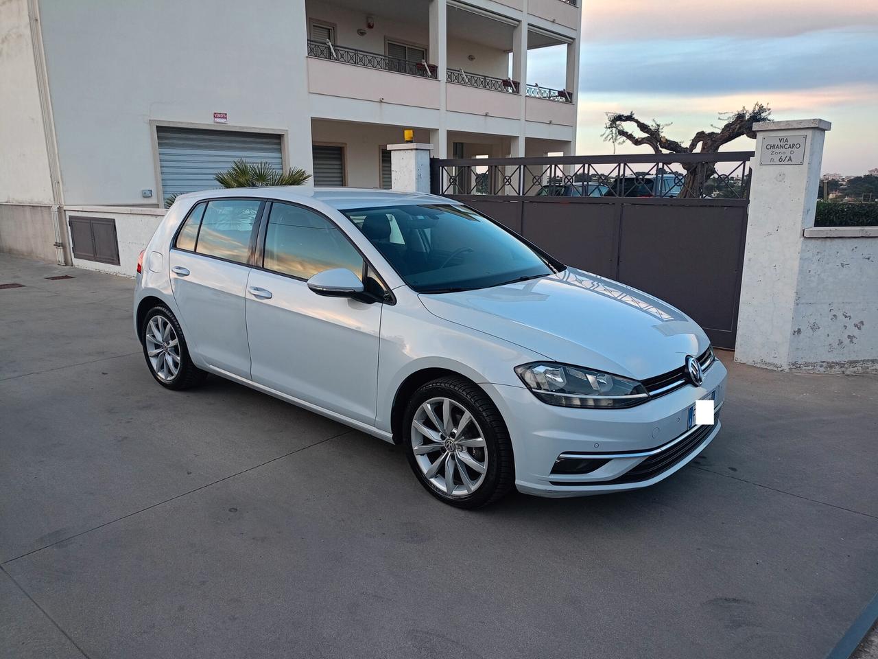 Volkswagen Golf 1.000 TSI 110 CV