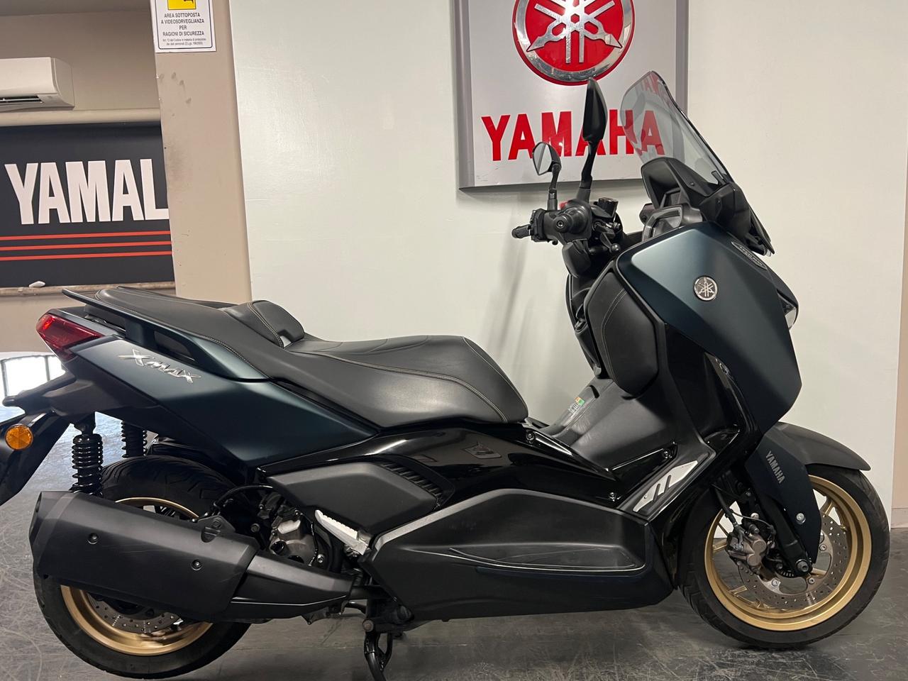 Yamaha X-Max 300 Tech max
