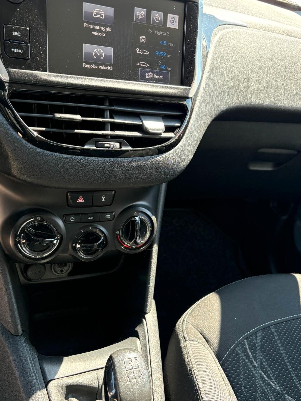 Peugeot 208 1.4 HDi 68 CV 5 porte Active