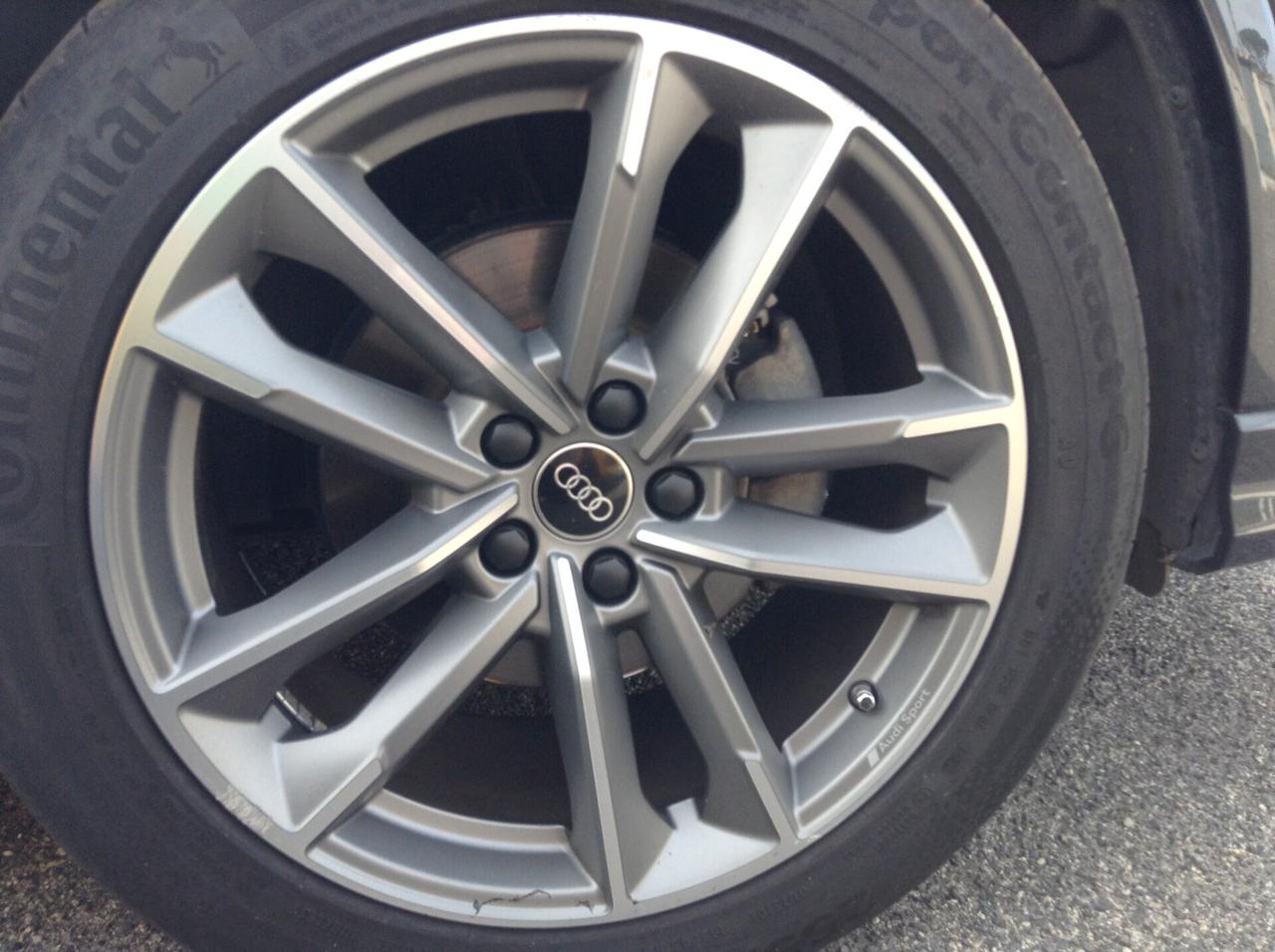 Audi Q3 35 TDI S tronic S - LINE, QUATTRO, FULL FULL. BELLISSIMA, PARI AL NUOVO!!! IVA COMPRESA