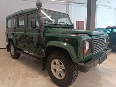 LAND ROVER Defender 110 2.5 Td5 9 POSTI PERFETTO