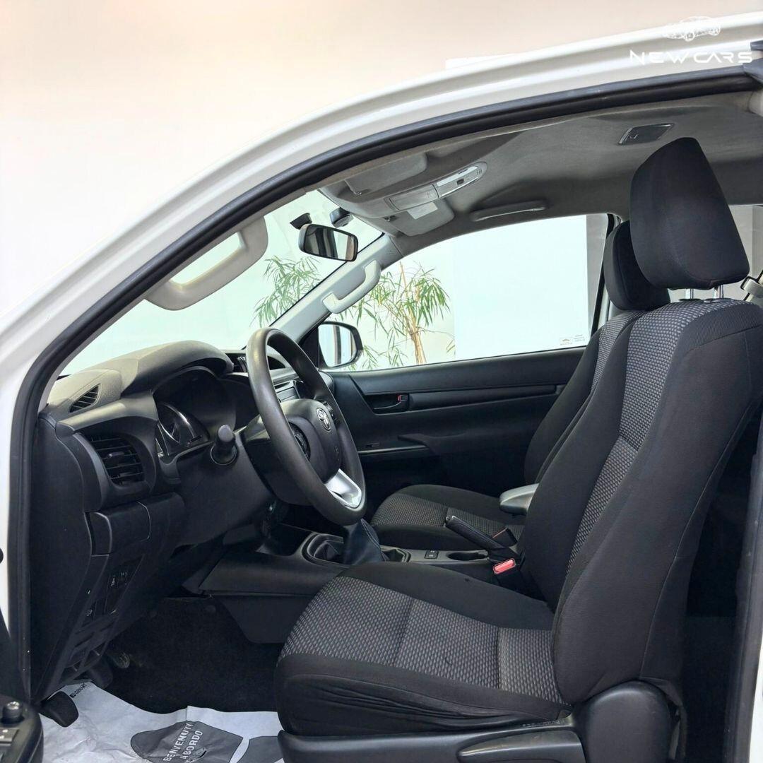 Toyota Hilux 2.4 D-4D 4WD 4 porte Double Cab Comfort