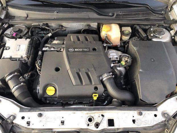 Opel Signum 3.0 V6 CDTI Sport