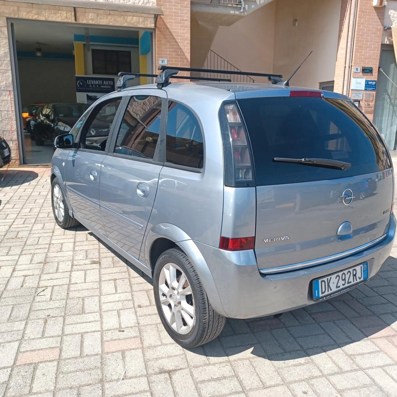 ECONOMICA MERIVA 1.7 CDI 177.288 KM